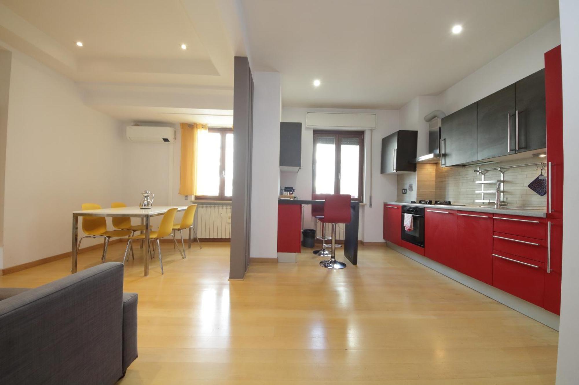 Cozy And Comfy Apartment In Piramide Metro Stop Rome Bagian luar foto